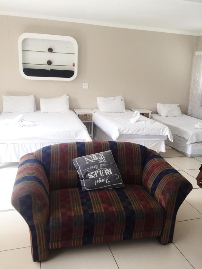Stevens Guesthouse Свакопмунд Экстерьер фото